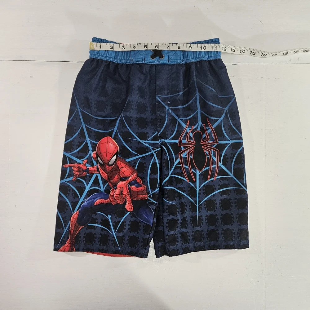 Marvel Spiderman swim trunks boys size large